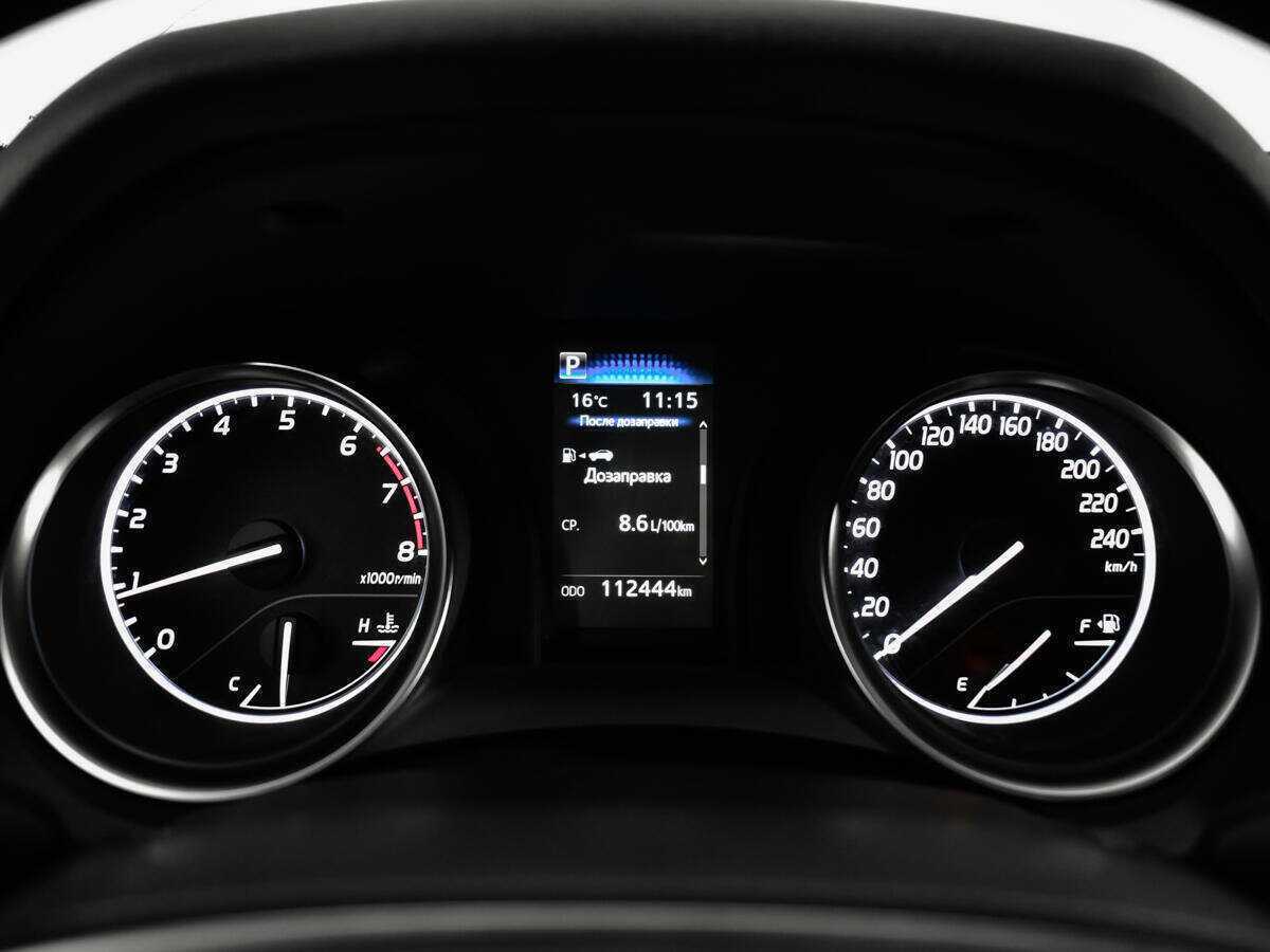 Toyota Camry 2020 года с пробегом. Фото: #10