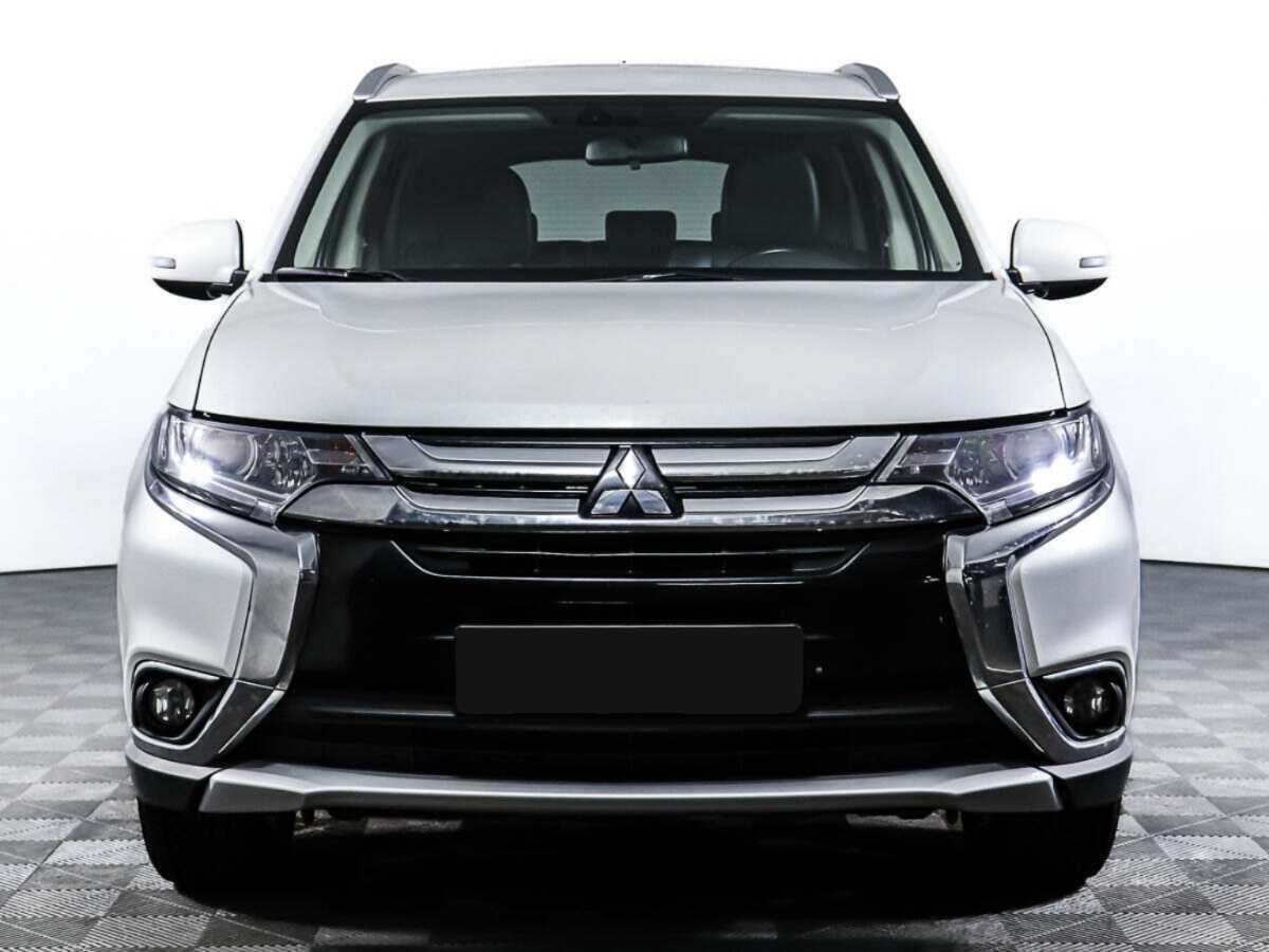 Mitsubishi Outlander 2016 года с пробегом. Фото: #1