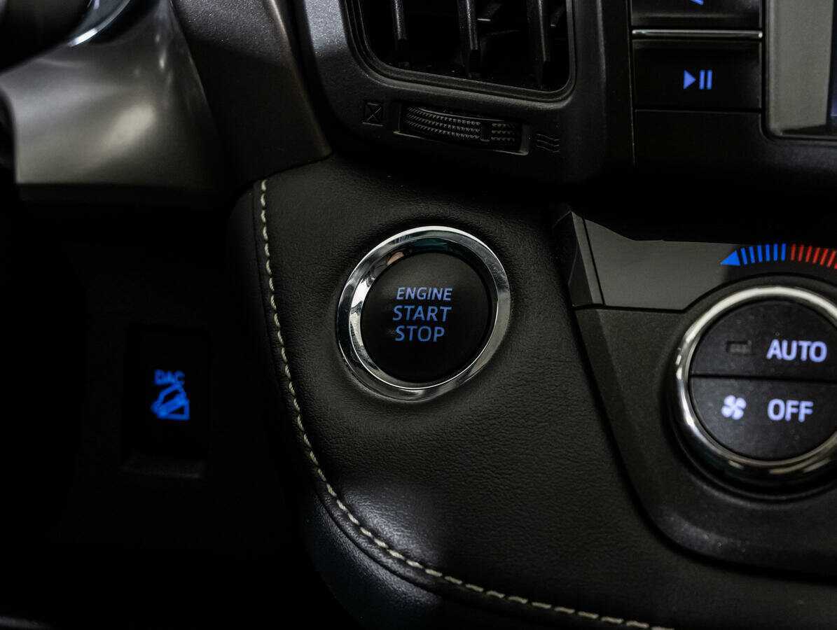 Toyota RAV4 2016 года с пробегом. Фото: #17