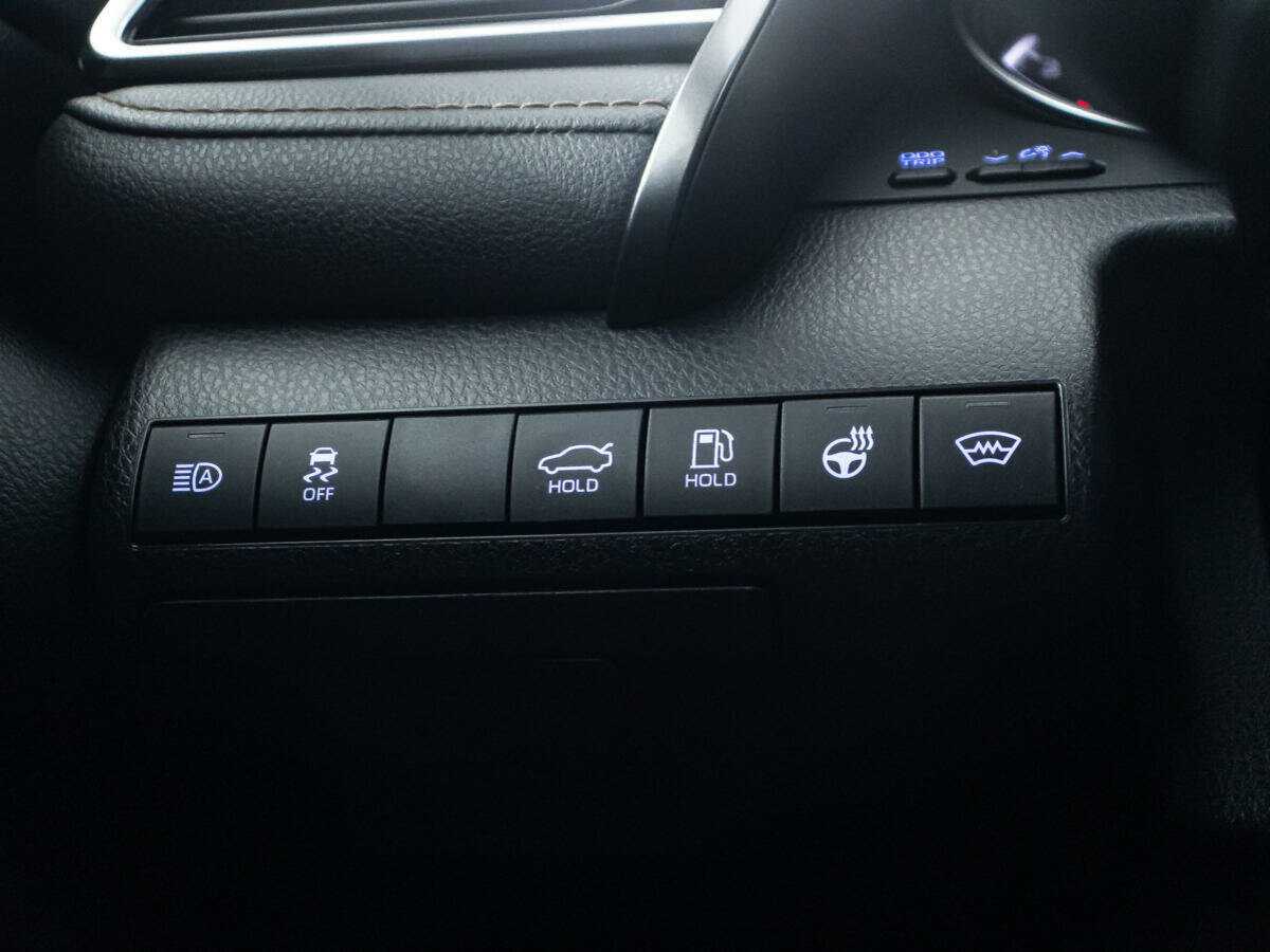 Toyota Camry 2020 года с пробегом. Фото: #16