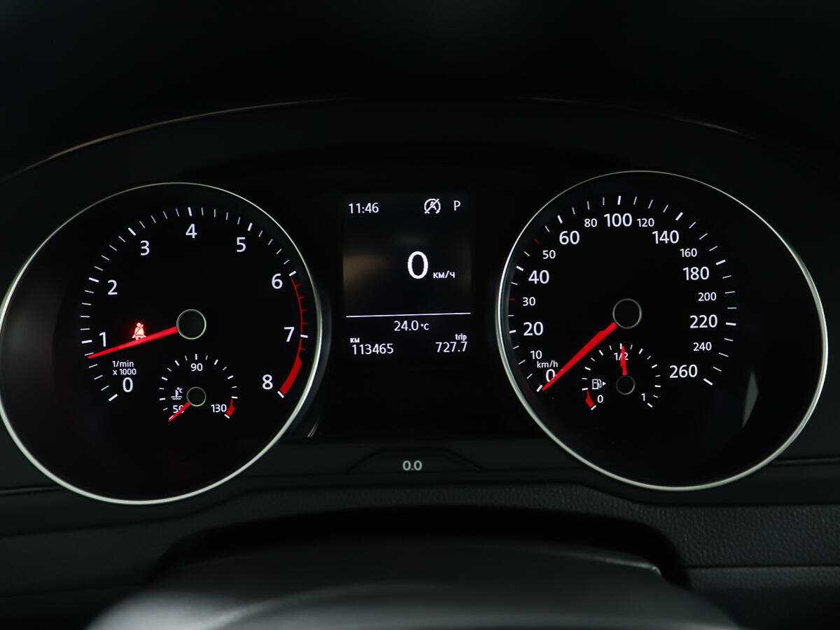 Б/У Фольксваген Пассат 2017 года. Фото: #14