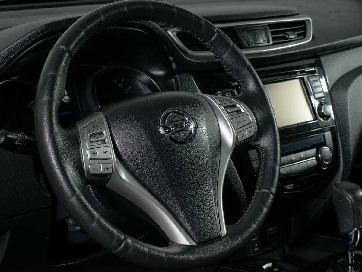 Б/У Ниссан Икс-Трейл 2016 года. Фото: #16