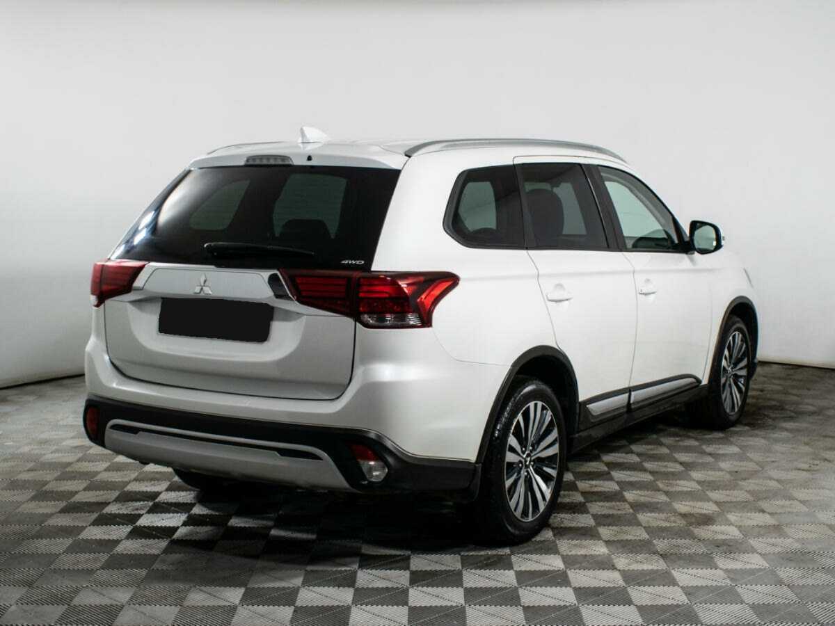 Mitsubishi Outlander 2020 года с пробегом. Фото: #4