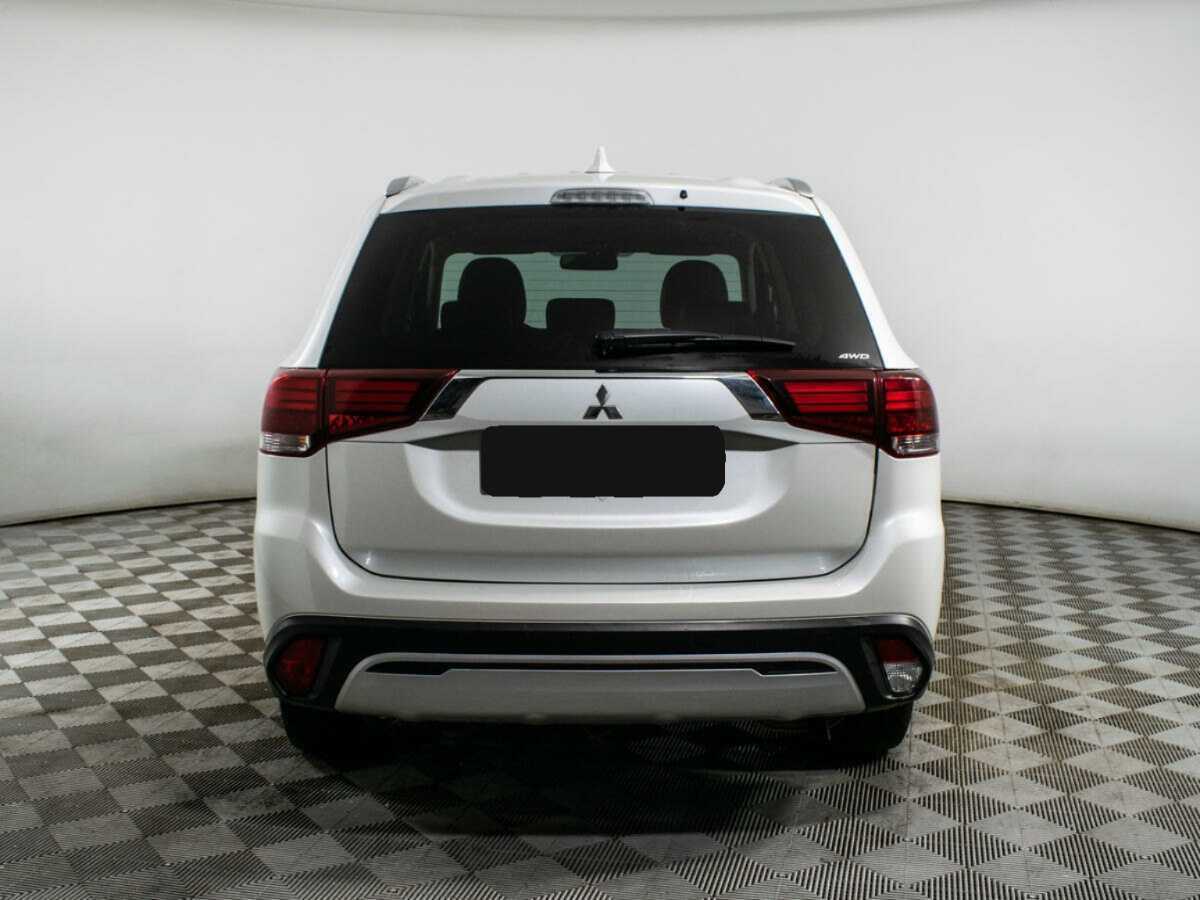 Mitsubishi Outlander 2020 года с пробегом. Фото: #5