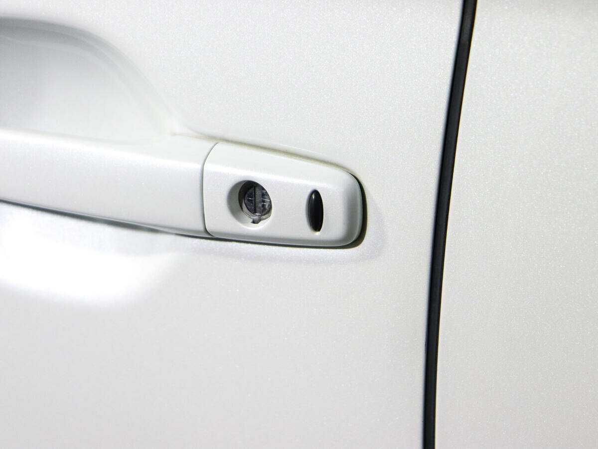 Б/У Митсубиши Оутлэндер 2016 года. Фото: #17