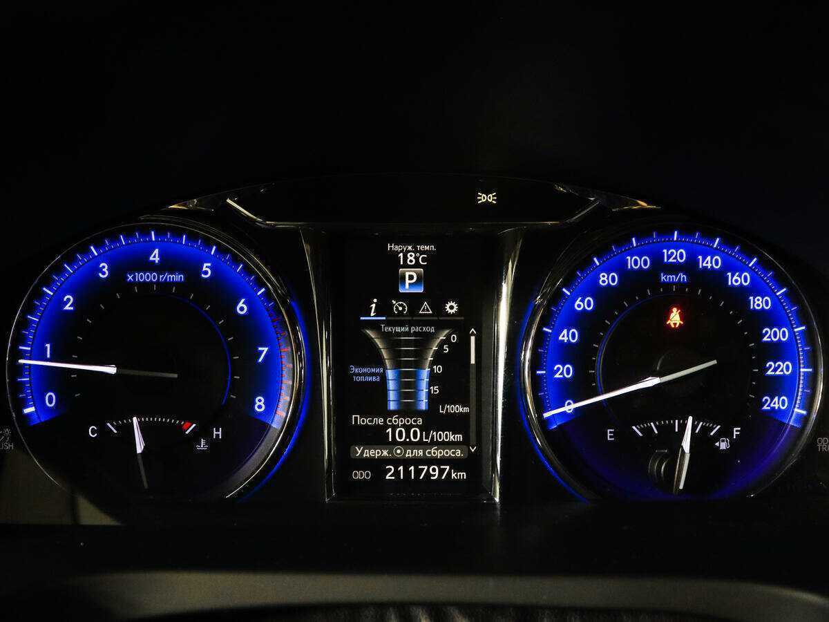 Toyota Camry 2018 года с пробегом. Фото: #8
