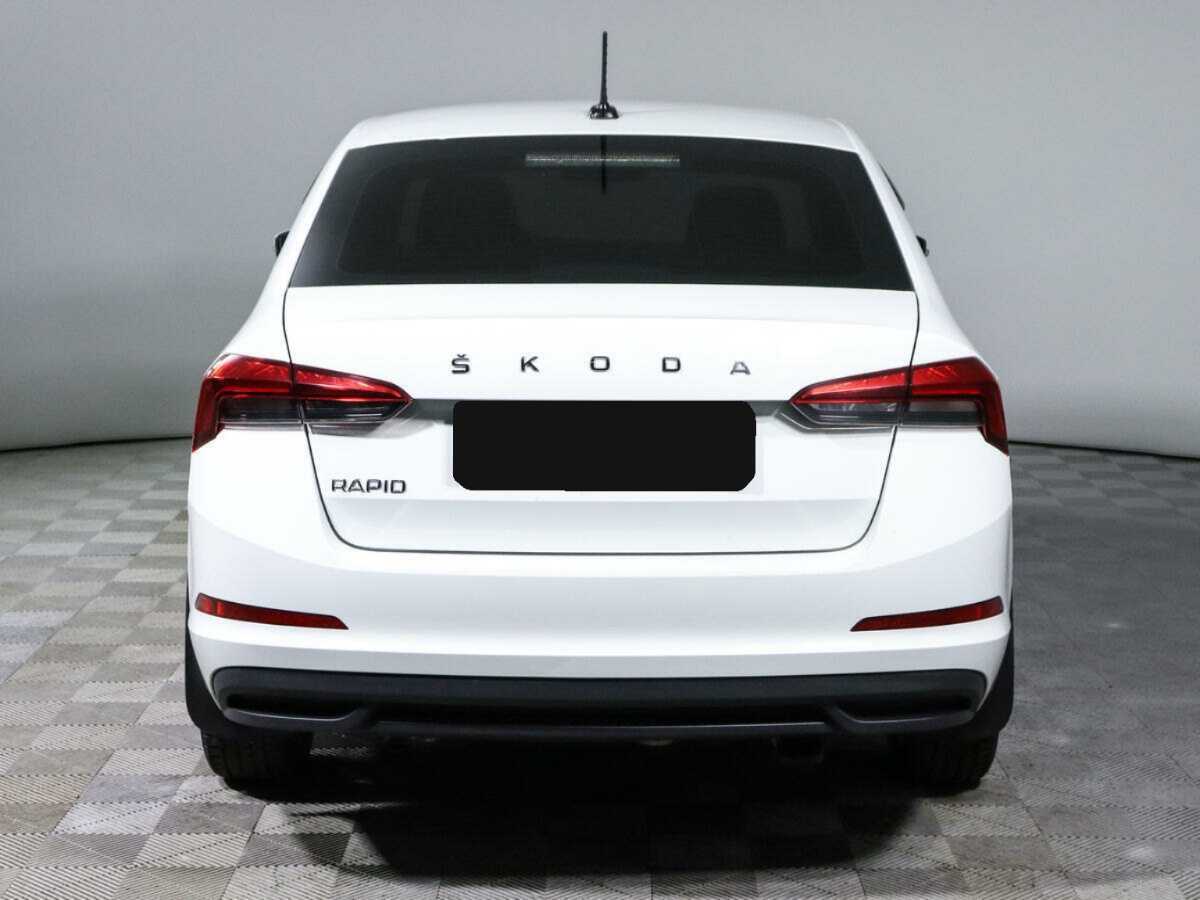 Б/У Шкода Рапид 2021 года. Фото: #5