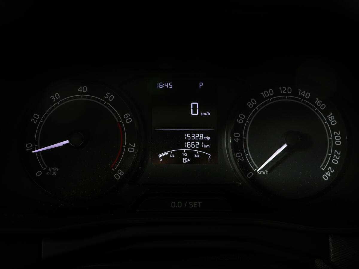 Б/У Шкода Рапид 2021 года. Фото: #10