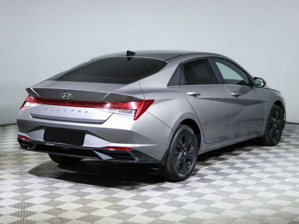 Hyundai Elantra 2022 года с пробегом. Фото: #4