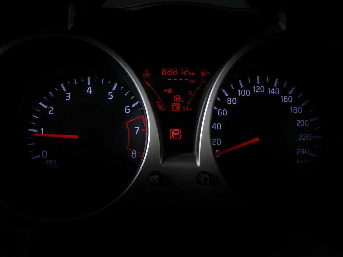 Б/У Ниссан Жук 2014 года. Фото: #8