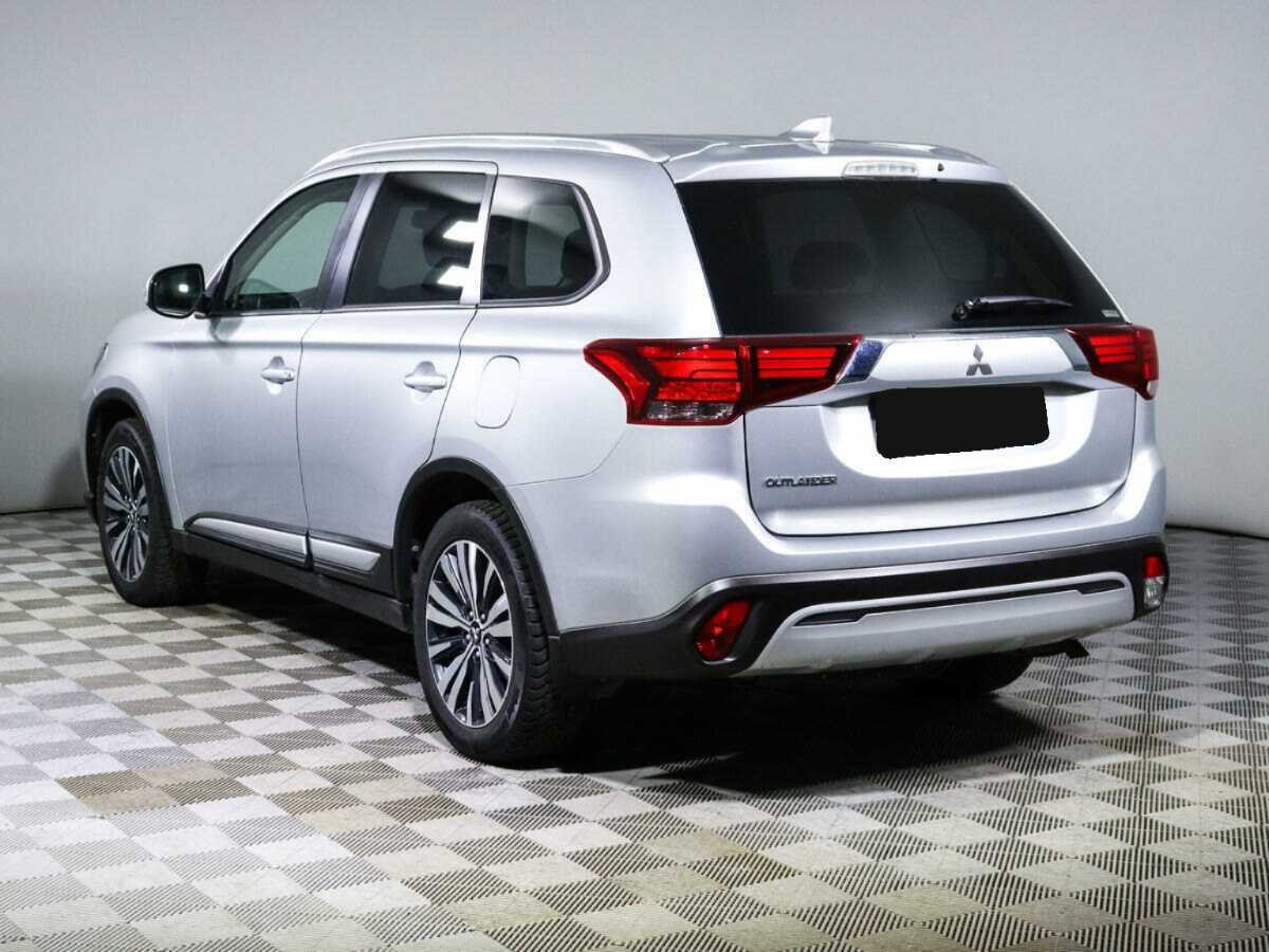 Mitsubishi Outlander 2021 года с пробегом. Фото: #5
