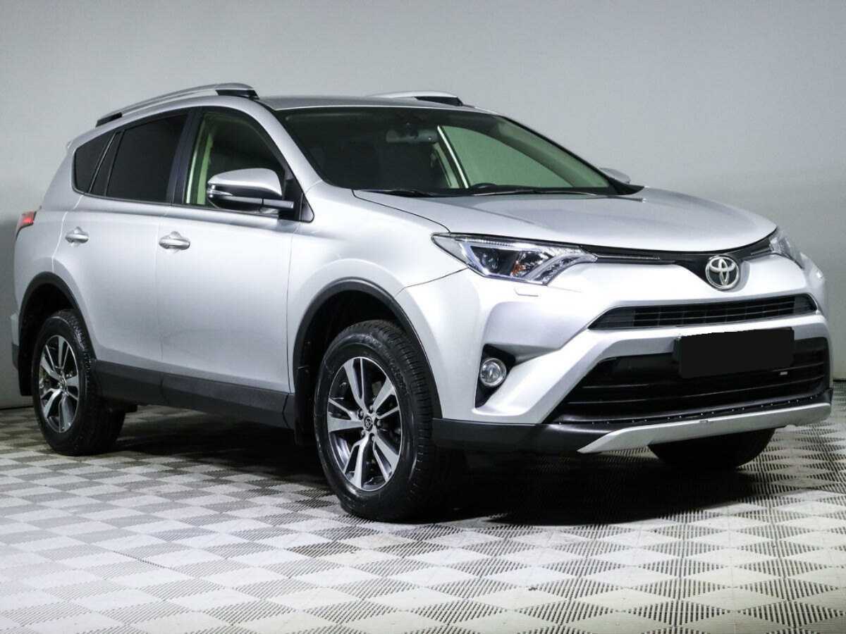 Toyota RAV4 2016 года с пробегом. Фото: #2