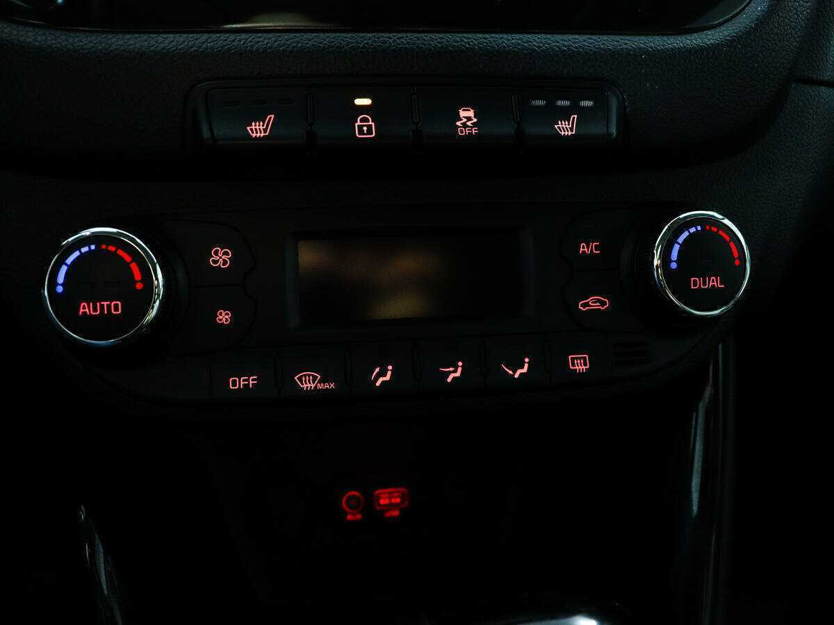 Б/У Киа Сид 2018 года. Фото: #16