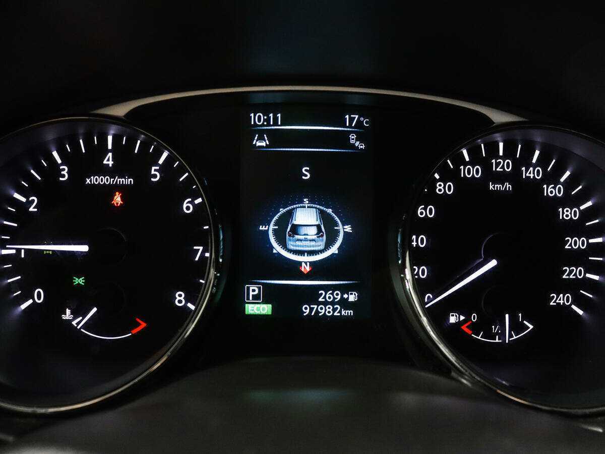 Б/У Ниссан Икс-Трейл 2015 года. Фото: #10