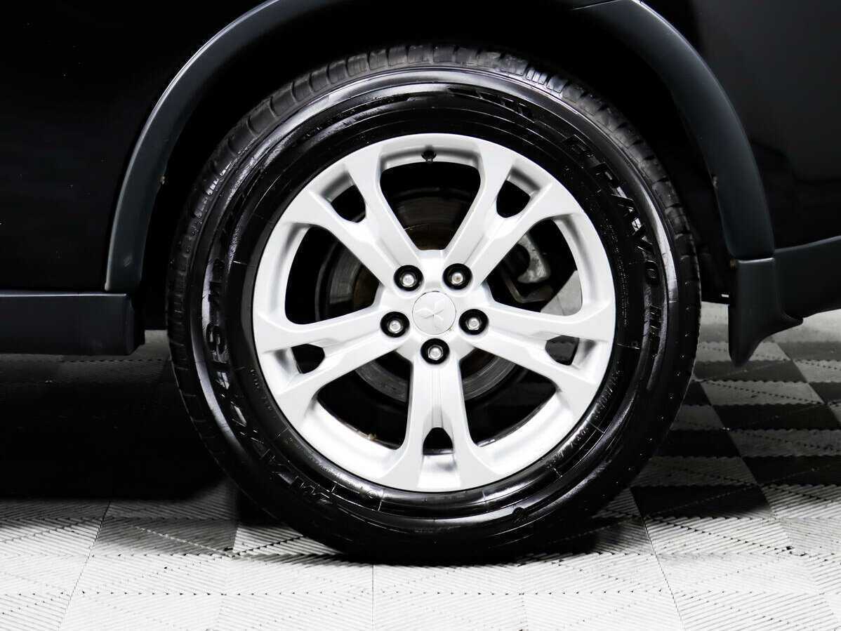 Б/У Митсубиши Оутлэндер 2014 года. Фото: #13