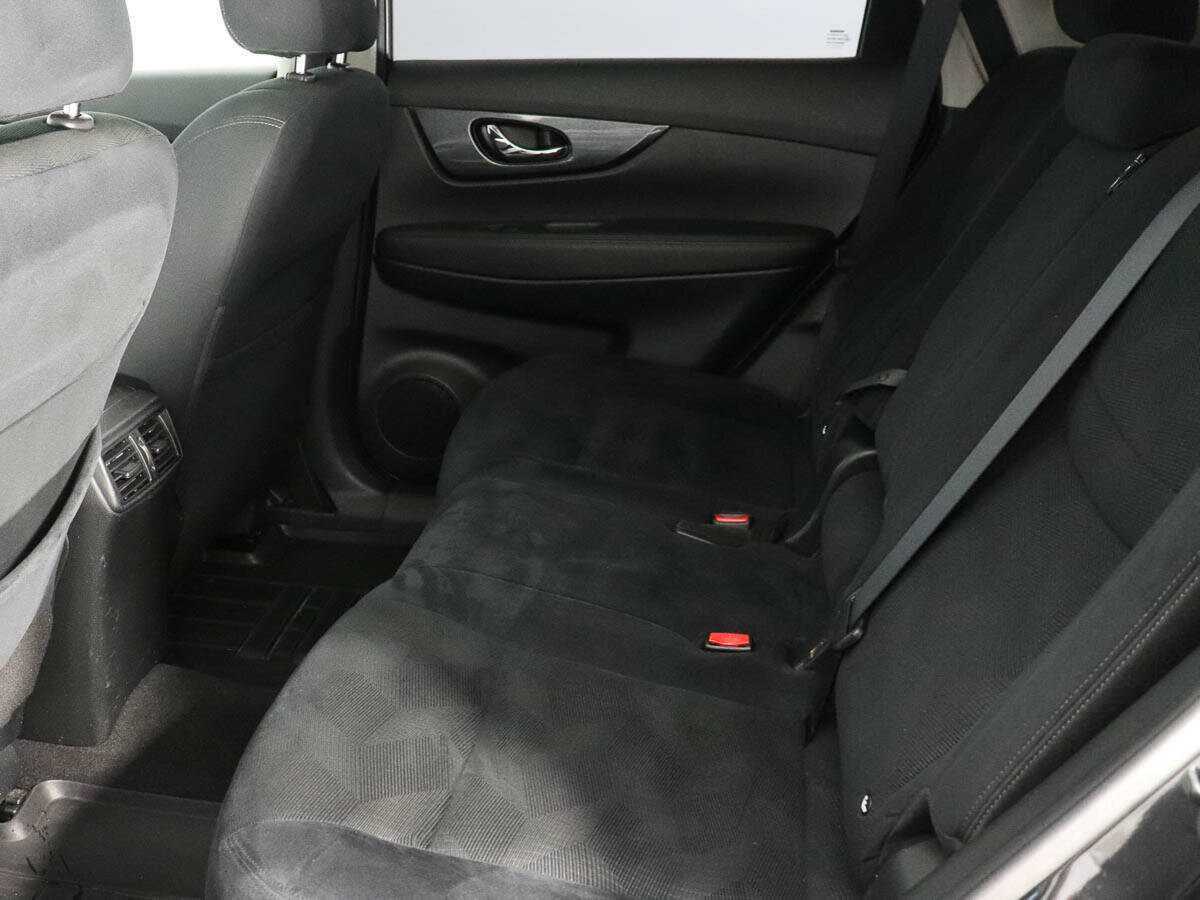 Б/У Ниссан Икс-Трейл 2015 года. Фото: #10