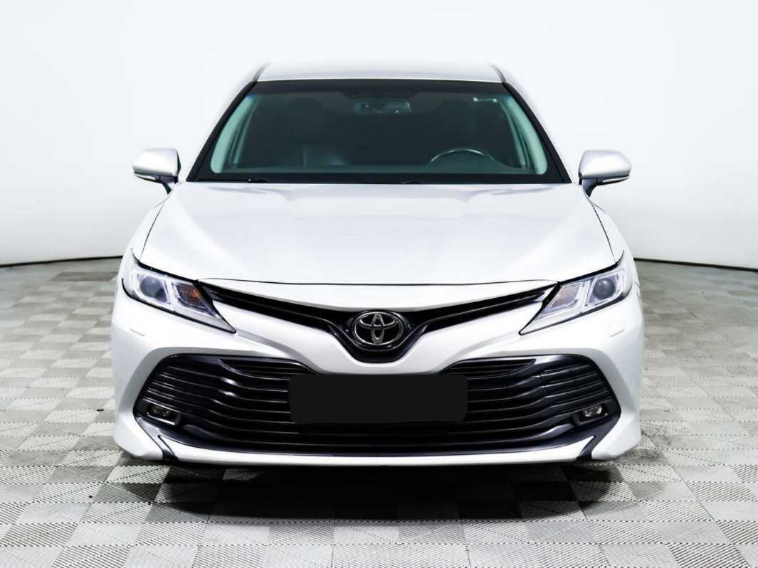 Toyota Camry 2018 года с пробегом. Фото: #1
