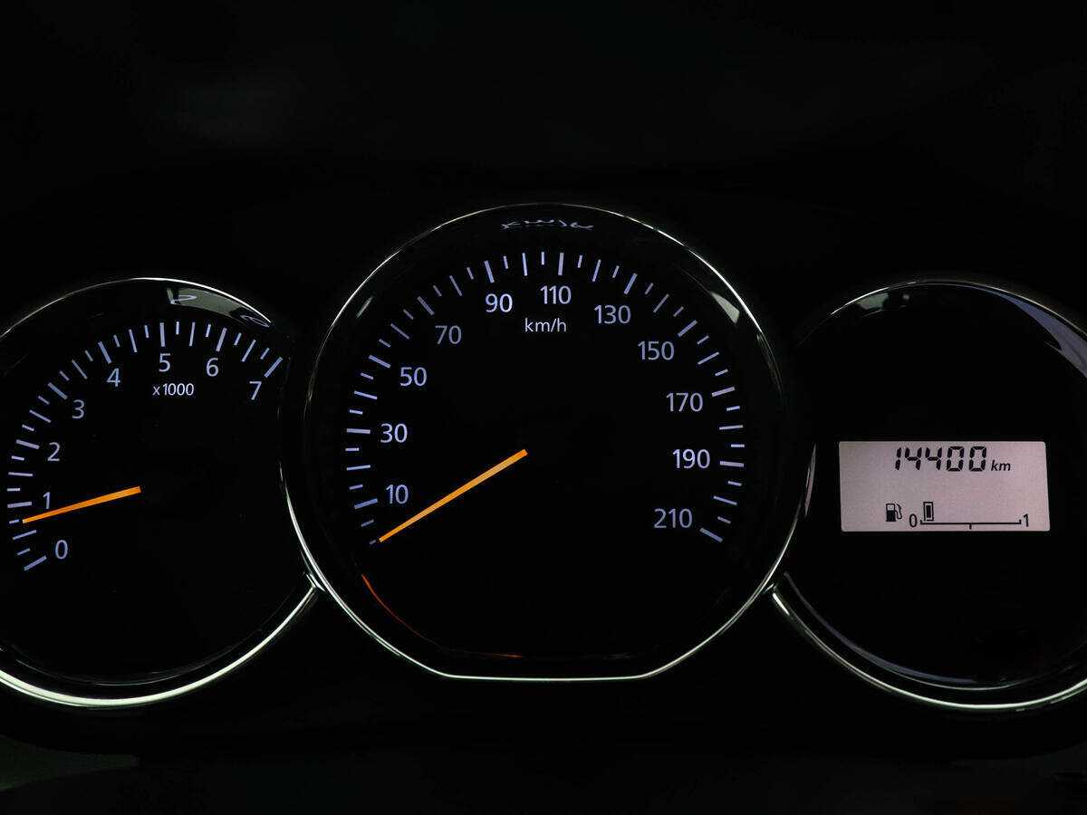 Б/У Рено Дастер 2017 года. Фото: #10