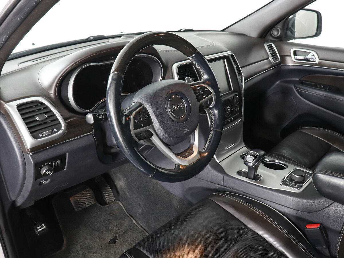 Jeep Grand Cherokee 2013 года с пробегом. Фото: #8