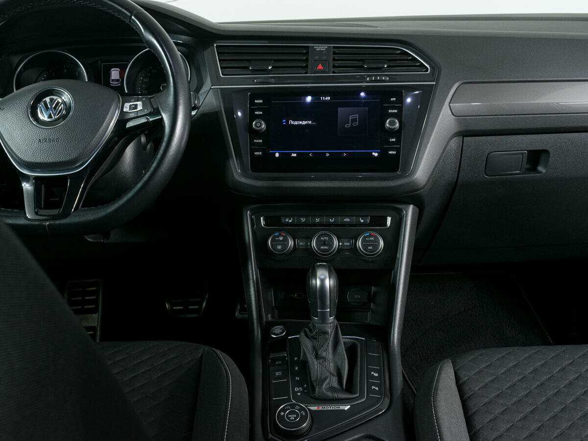 Volkswagen Tiguan 2018 года с пробегом. Фото: #9