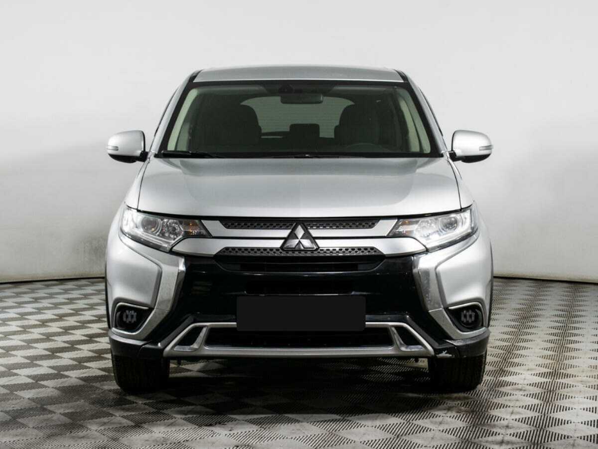 Mitsubishi Outlander 2019 года с пробегом. Фото: #1