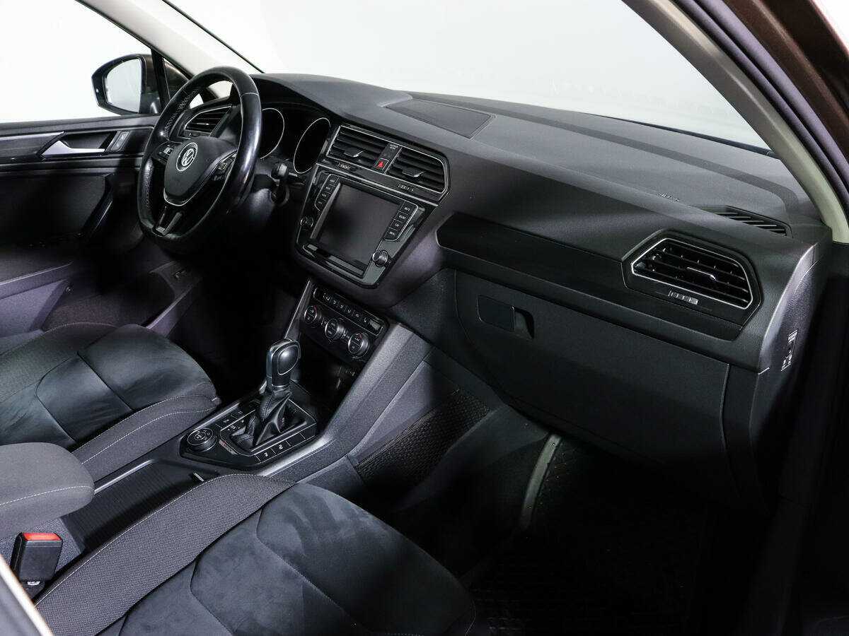 Volkswagen Tiguan 2017 года с пробегом. Фото: #8