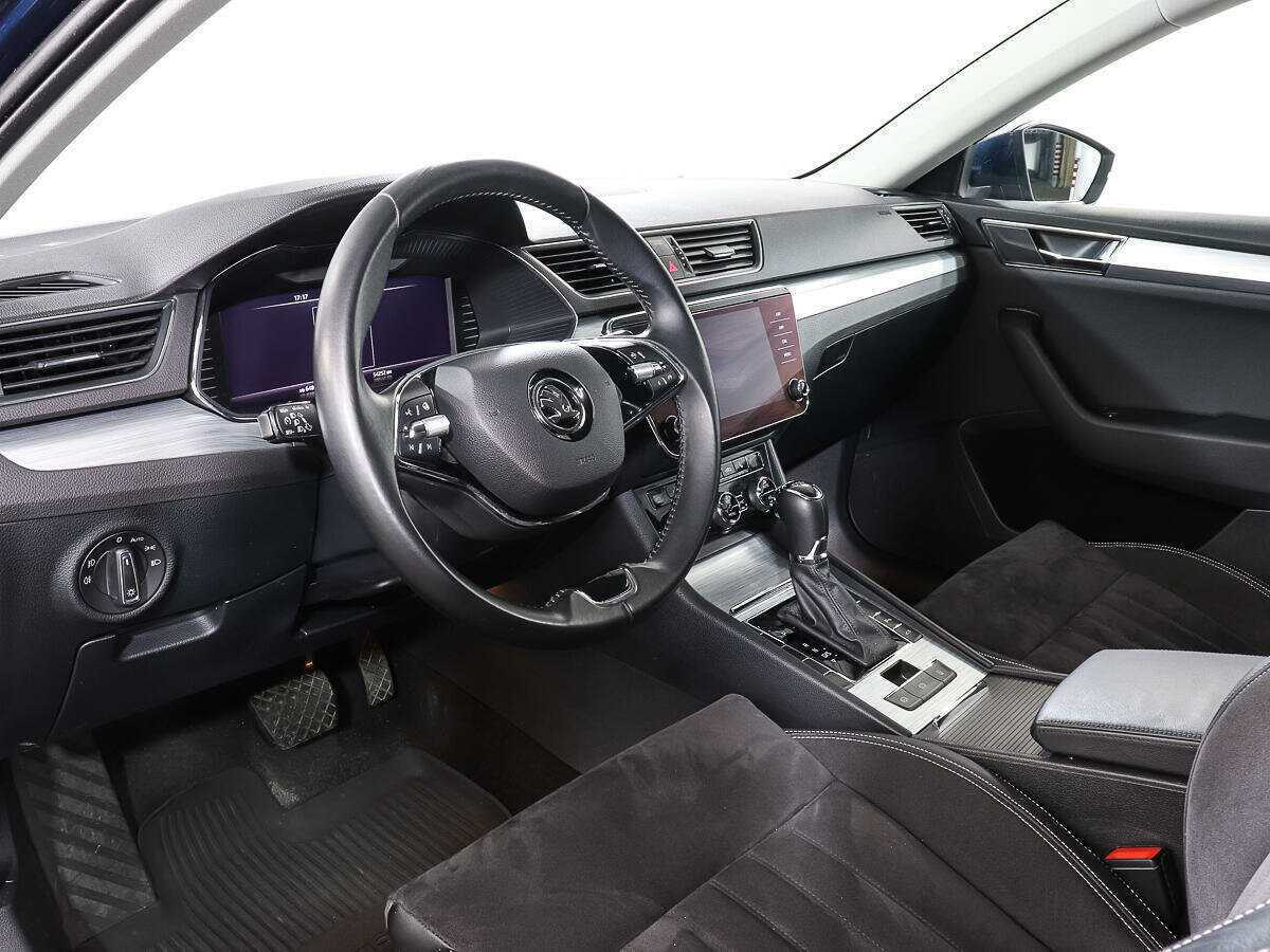 Skoda Superb 2021 года с пробегом. Фото: #12