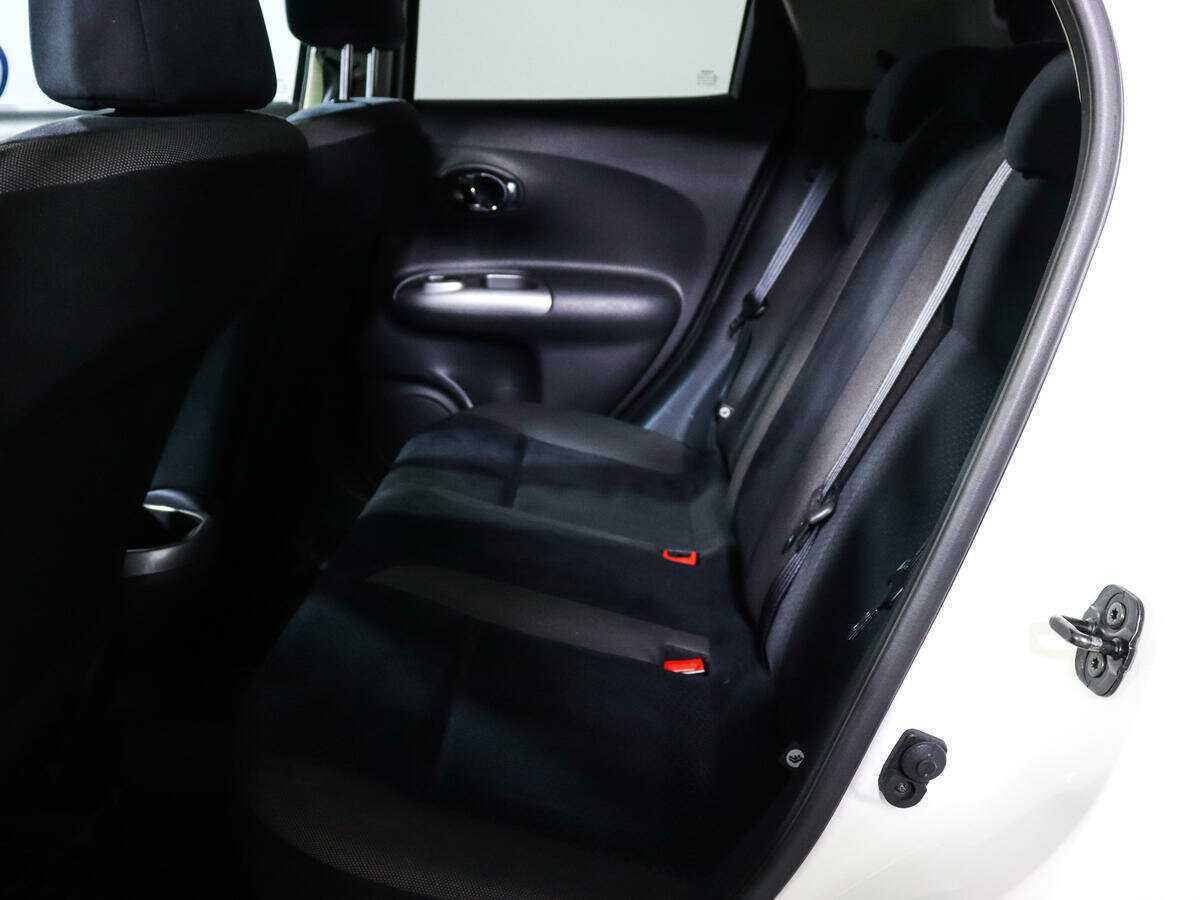 Б/У Ниссан Жук 2012 года. Фото: #7