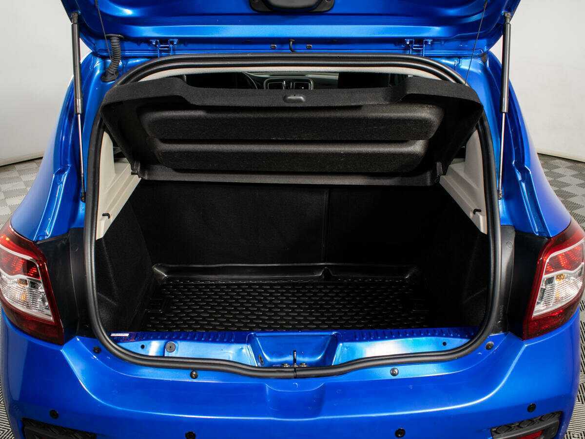 Б/У Рено Сандеро 2017 года. Фото: #13