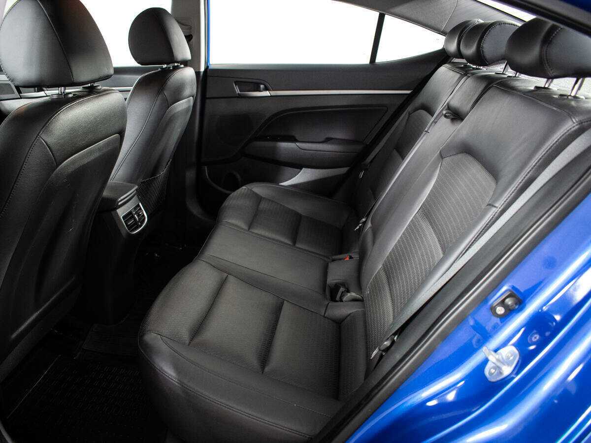 Б/У Хендай Елантра 2016 года. Фото: #9