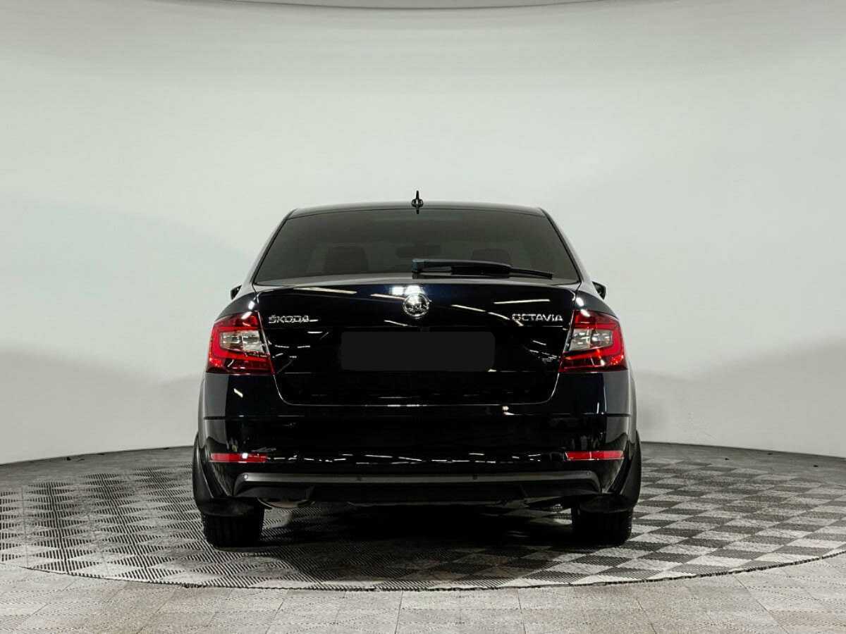 Б/У Шкода Октавия 2019 года. Фото: #4
