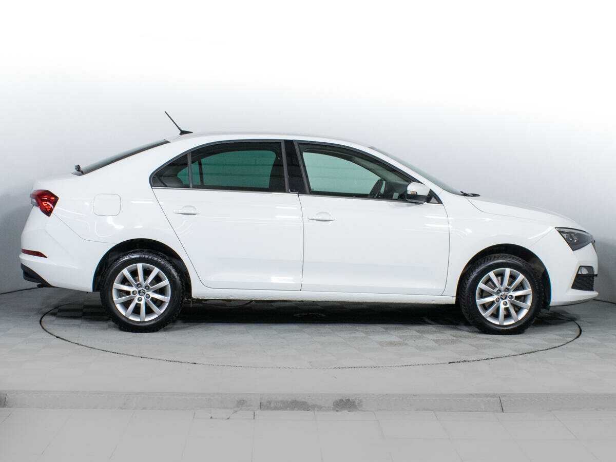 Б/У Шкода Рапид 2021 года. Фото: #3