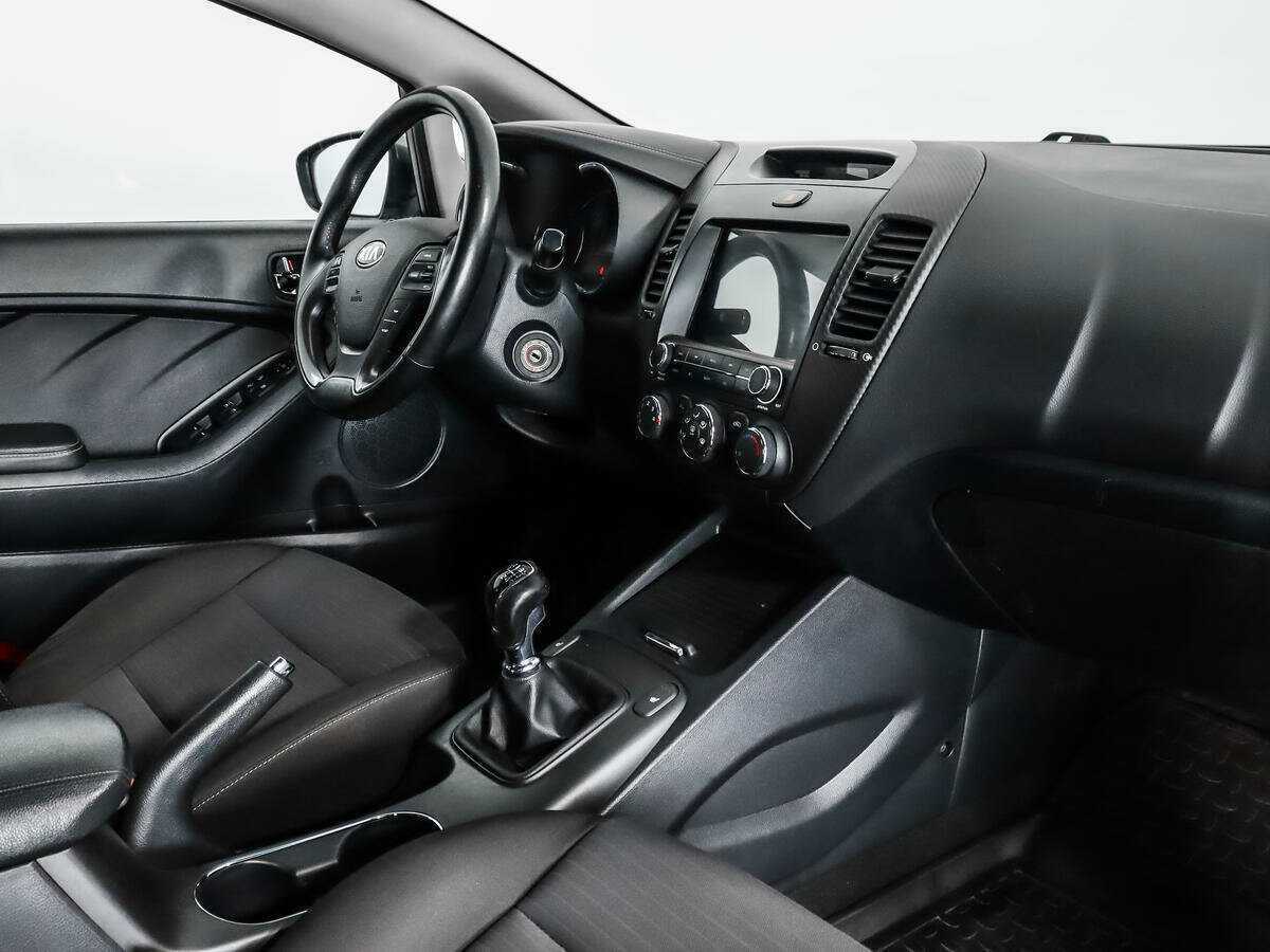 Б/У Киа Церато 2016 года. Фото: #10