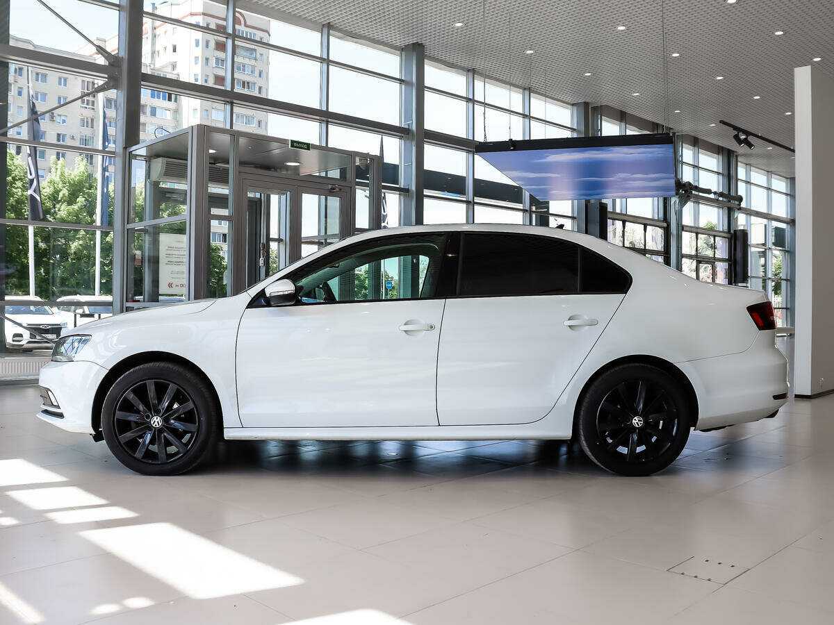 Б/У Фольксваген Джетта 2017 года. Фото: #7