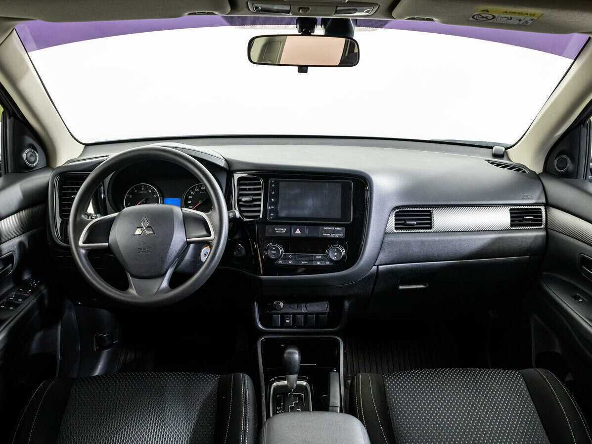 Mitsubishi Outlander 2018 года с пробегом. Фото: #10
