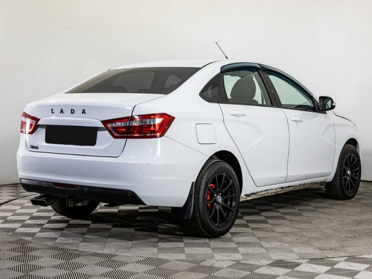 Б/У Лада (ВАЗ) Веста 2017 года. Фото: #4
