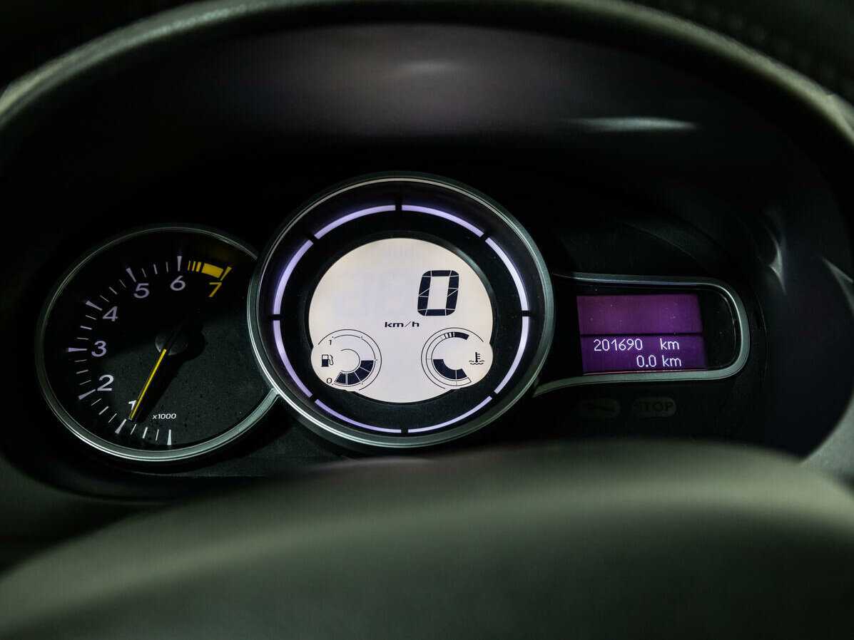 Renault Fluence 2013 года с пробегом. Фото: #11