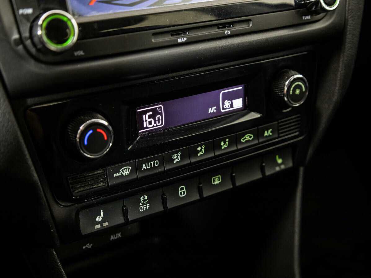 Б/У Шкода Рапид 2016 года. Фото: #11