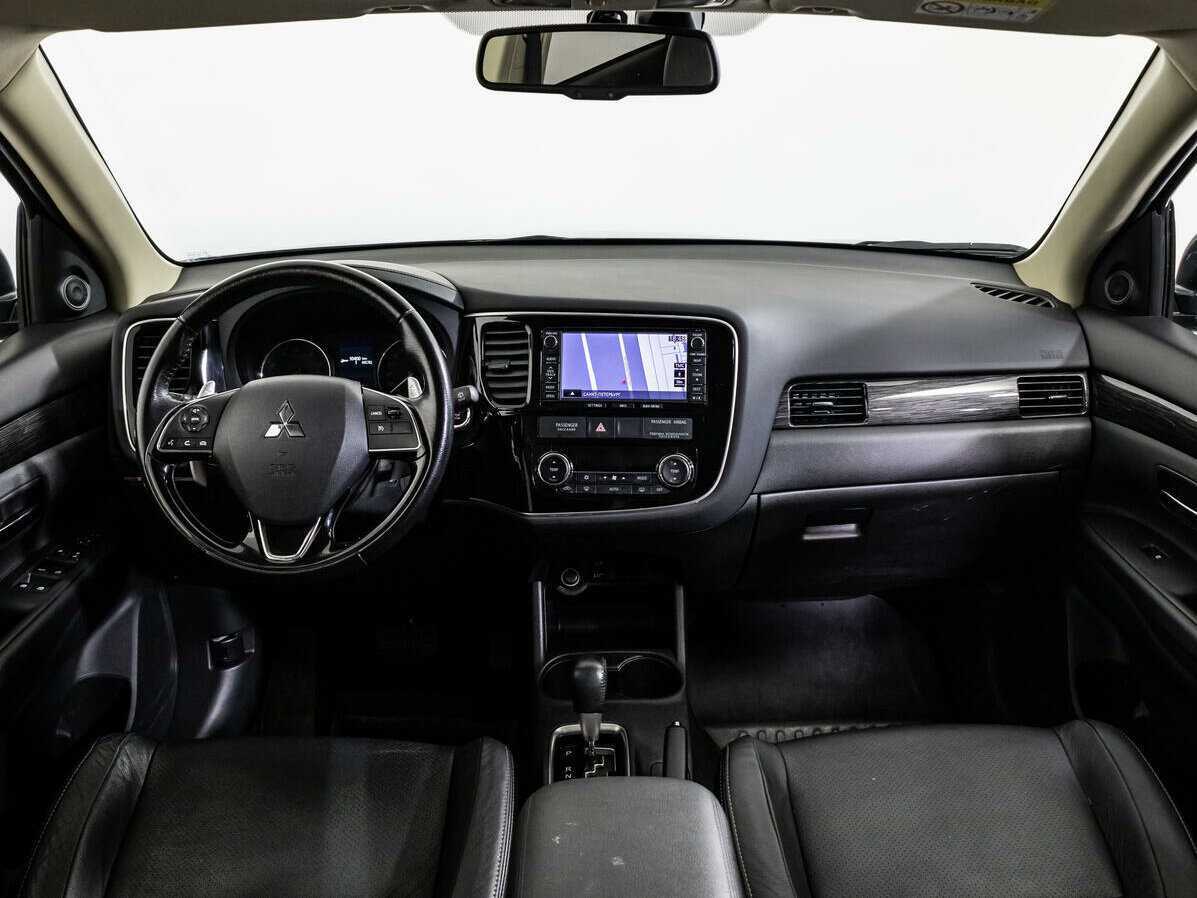 Mitsubishi Outlander 2015 года с пробегом. Фото: #10