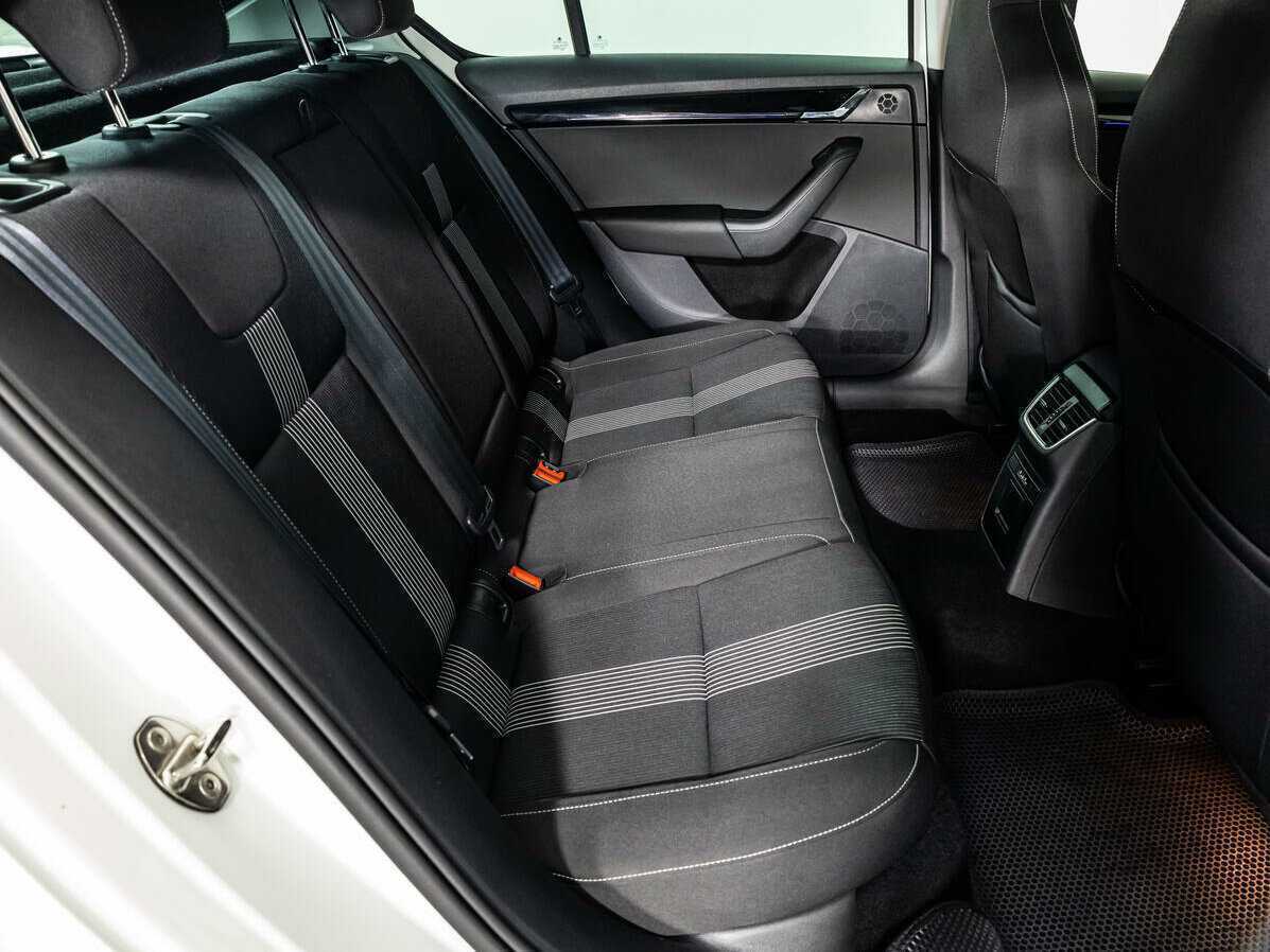 Skoda Octavia 2018 года с пробегом. Фото: #9