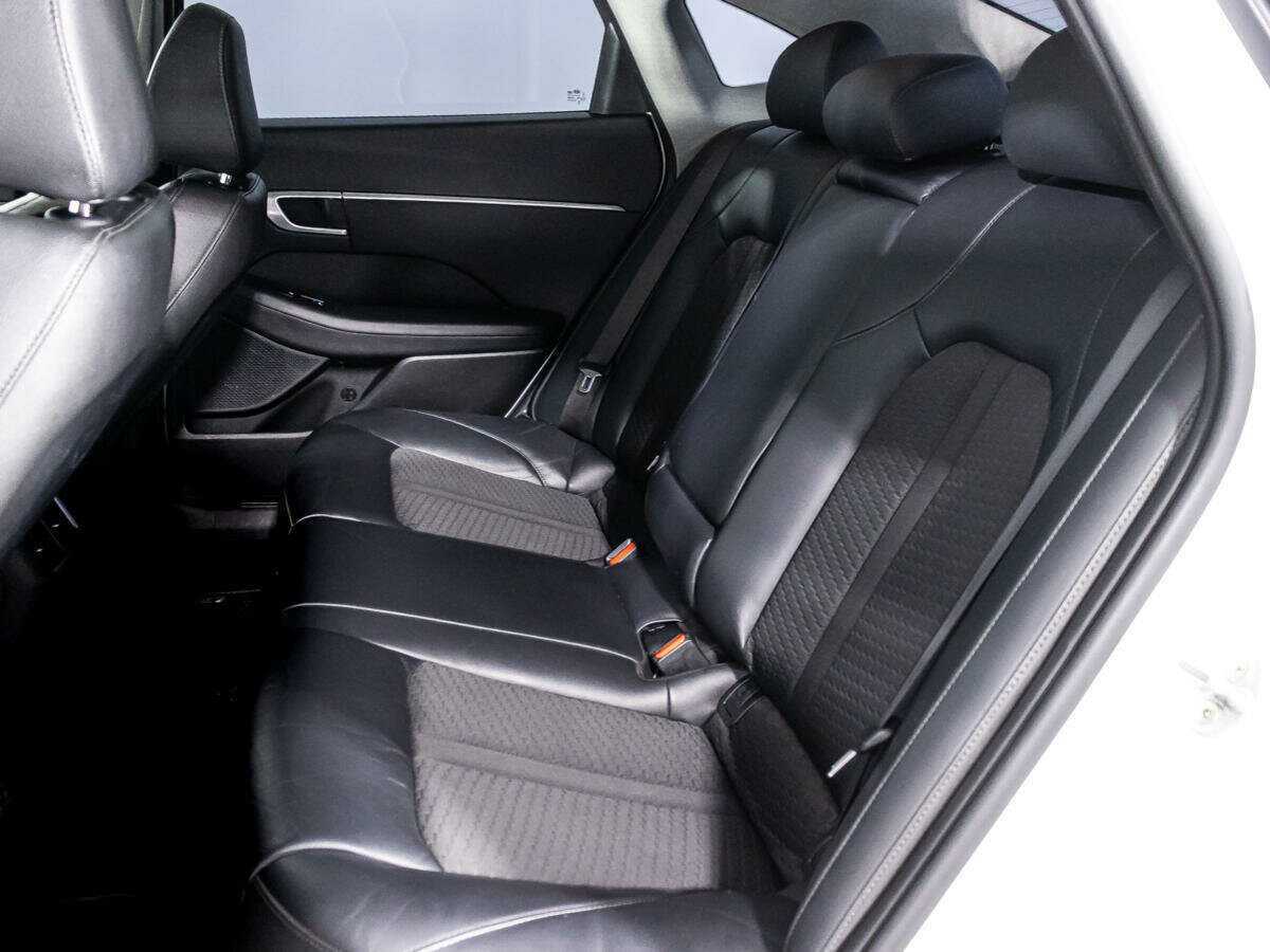 Hyundai Sonata 2019 года с пробегом. Фото: #9