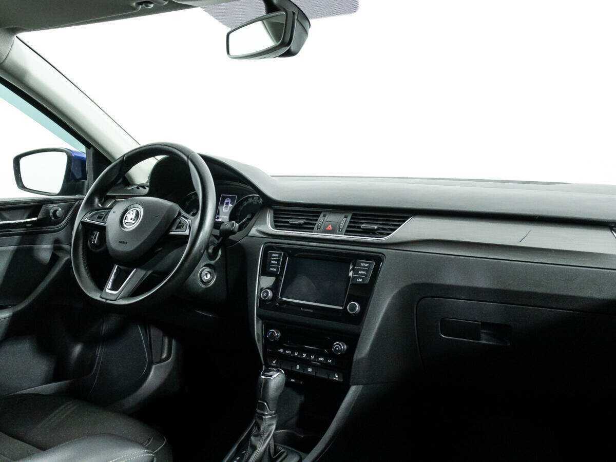 Б/У Шкода Рапид 2017 года. Фото: #8