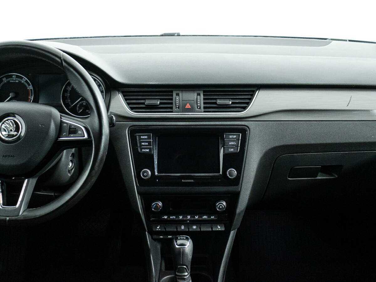 Б/У Шкода Рапид 2017 года. Фото: #13