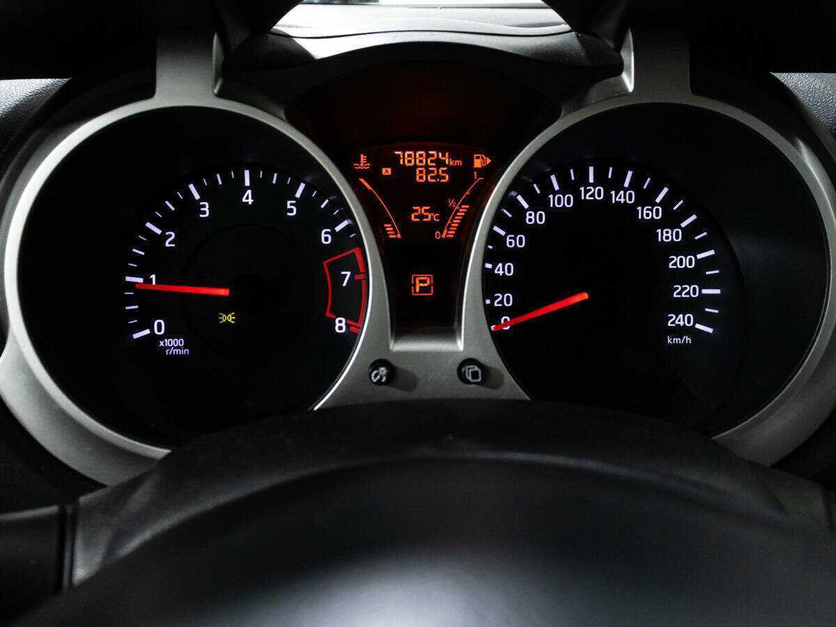 Б/У Ниссан Жук 2014 года. Фото: #11