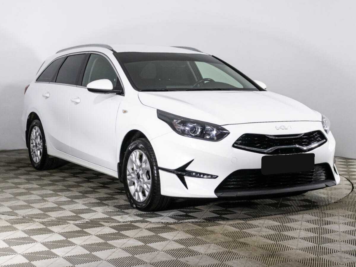 Kia Ceed 2023 года с пробегом. Фото: #2