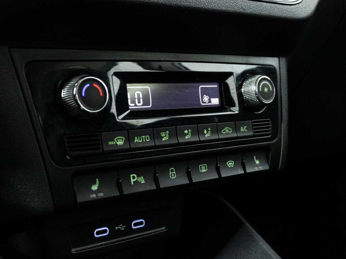 Б/У Шкода Рапид 2020 года. Фото: #14