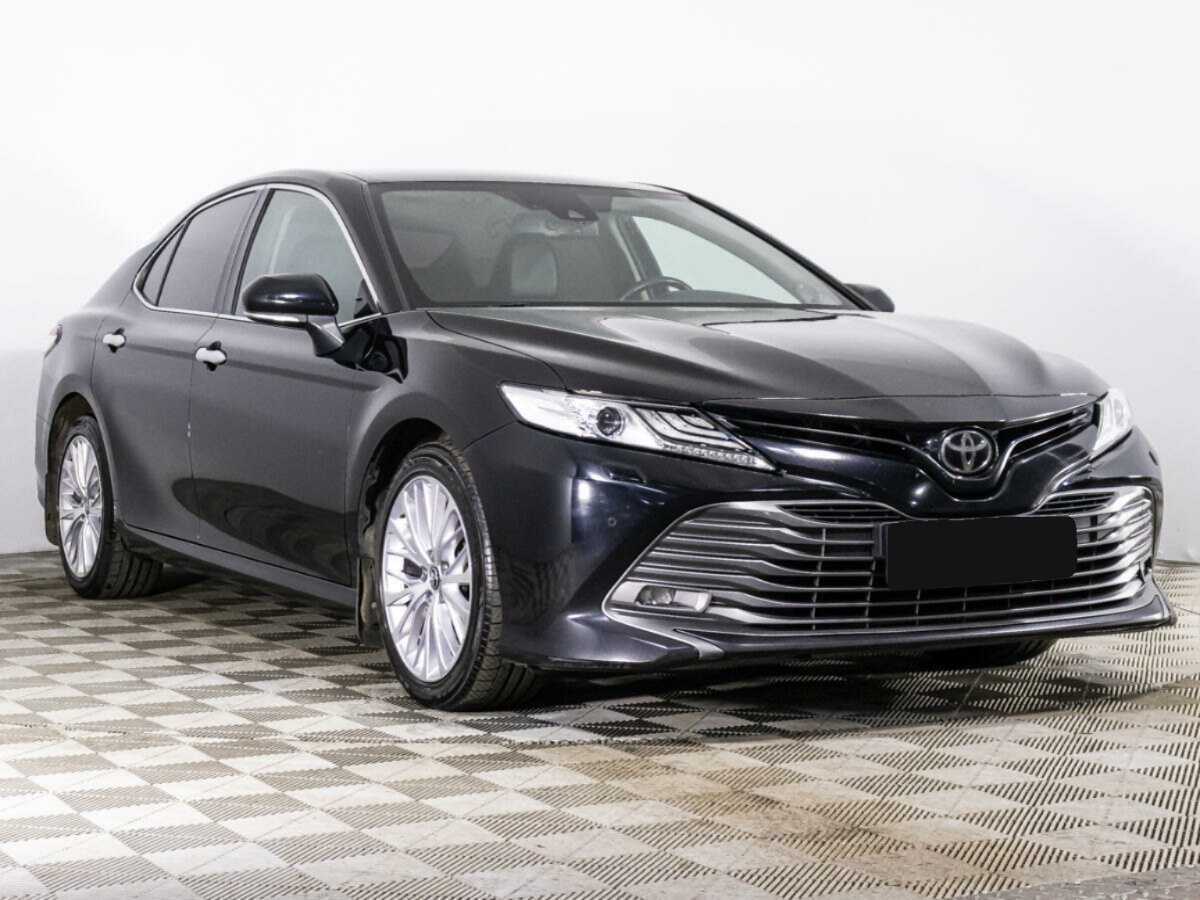 Toyota Camry 2018 года с пробегом. Фото: #2