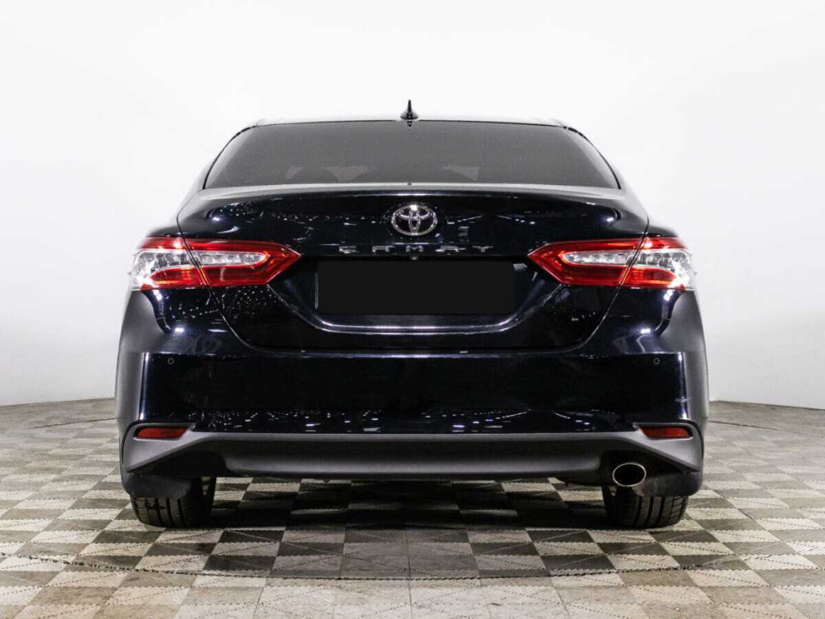 Toyota Camry 2018 года с пробегом. Фото: #5