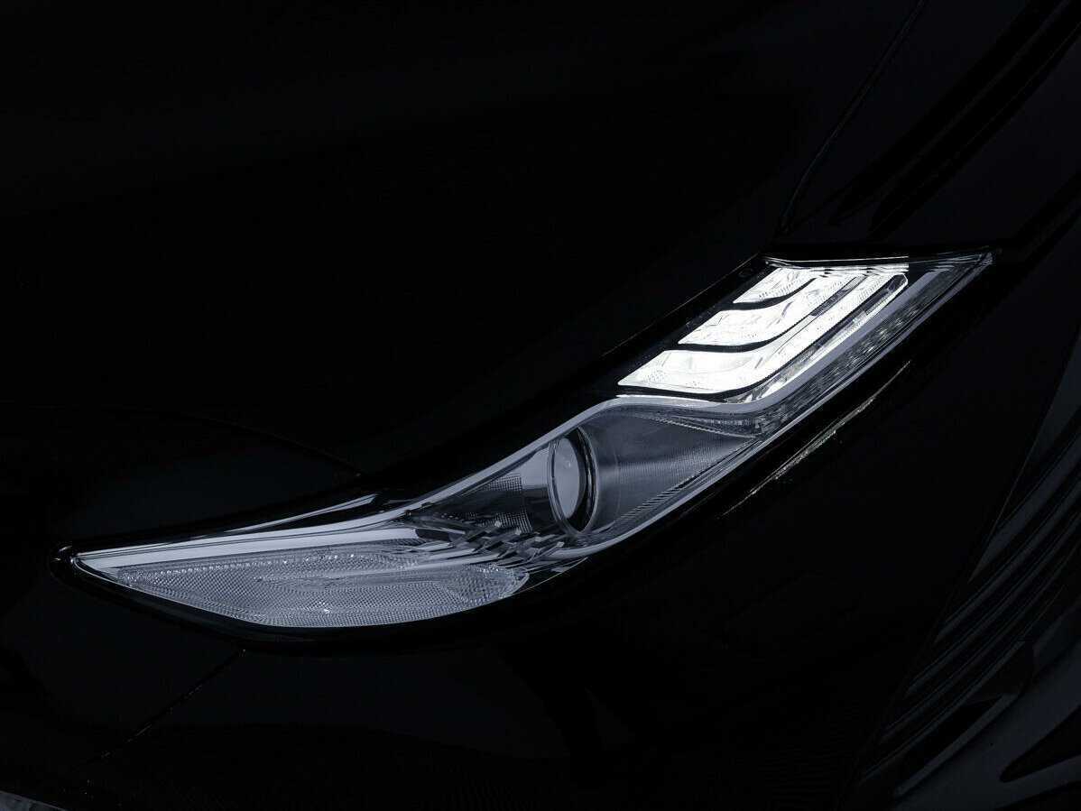 Toyota Camry 2019 года с пробегом. Фото: #29