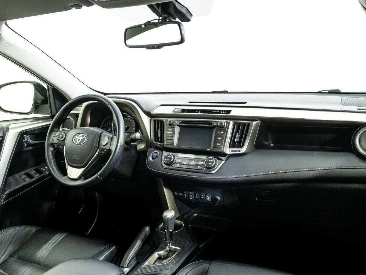 Б/У Тойота Рав4 2013 года. Фото: #8